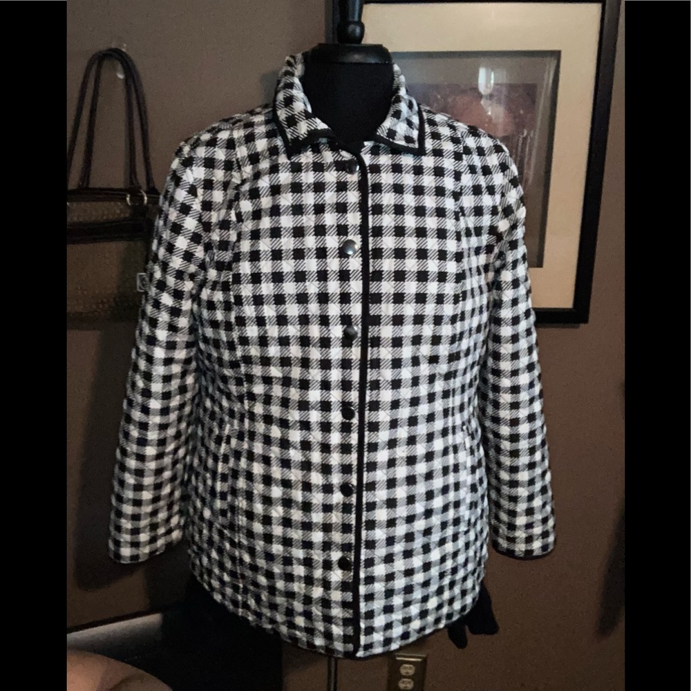 Reversible Houndstooth Quilted Jacket